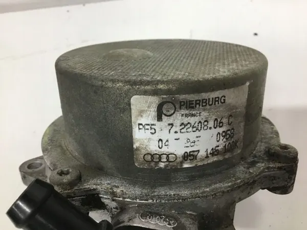 Imupumppu AUDI A6 AVANT 2.5L Diesel 2003 OEM 72260806C image 4