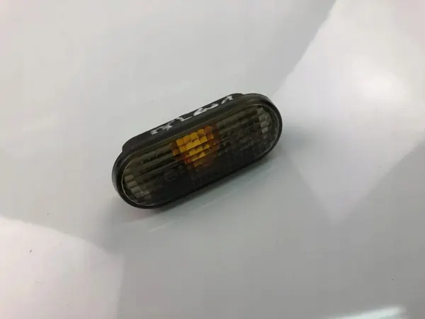 Vasen lokasuuntavalo OEM 3A0949117G SEAT Toledolle image 2