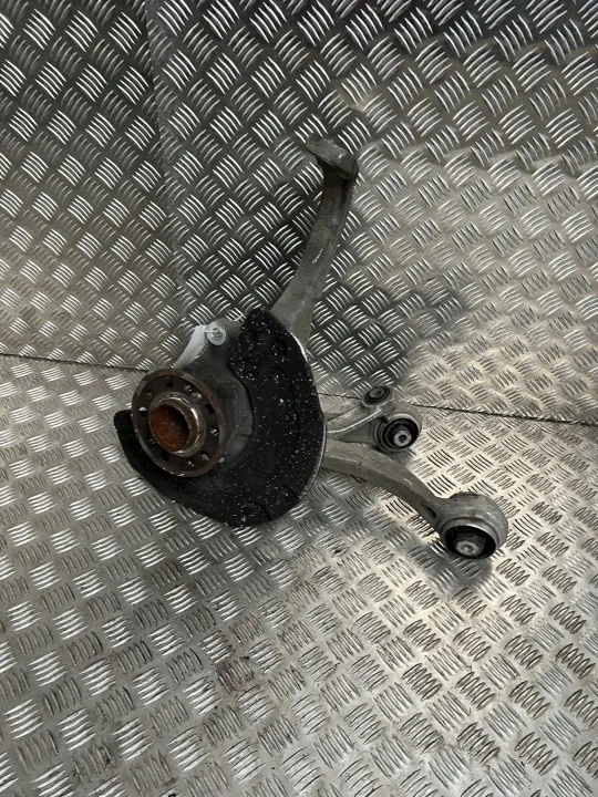 Moyeu de roue Mercedes-Benz OEM A0004213520 Avant image 6
