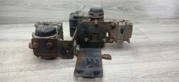 Válvulas de eixo traseiro DAF XF CF 106 OEM 1808338 image 4