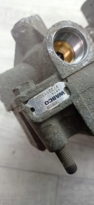 Válvulas de eixo traseiro DAF XF CF 106 OEM 1808338 image 7
