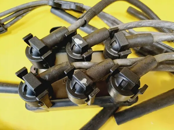 Bobina de encendido Ford Mondeo MK2 2.5 V6 F5SU12029AA image 2