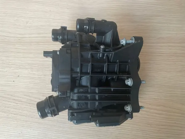 Module Thermostat & Pompe de Refroidissement BMW - OEM image 3