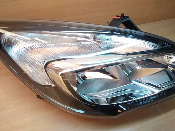 Oikea ajovalo Opel Meriva B image 4