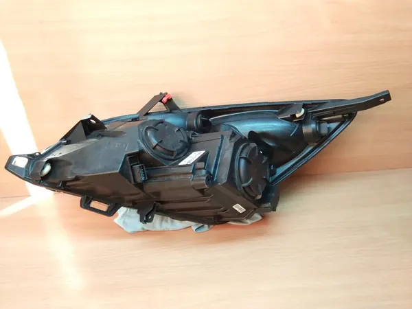 Oikea ajovalo Opel Meriva B image 9