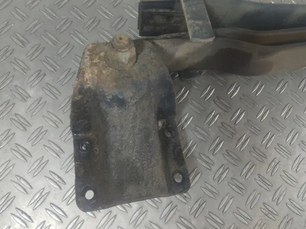 Mola Traseira Nissan Cabstar OEM 55020-MB90A image 5
