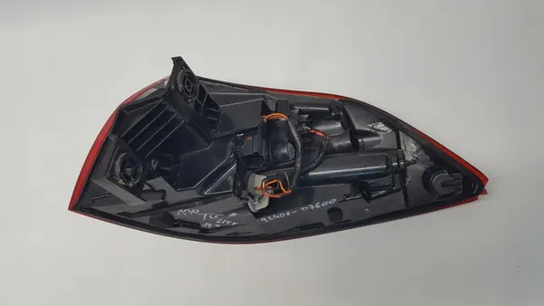 Lámpara Trasera Izquierda Hyundai Tucson 2018 - OEM 92401D7600 image 4