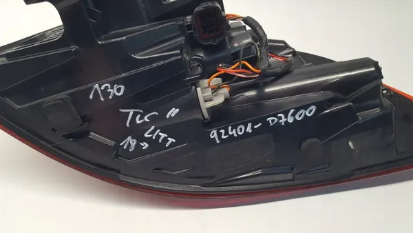 Lámpara Trasera Izquierda Hyundai Tucson 2018 - OEM 92401D7600 image 5