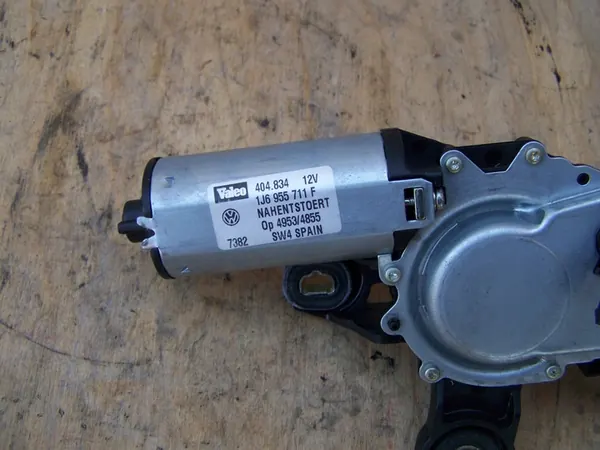 Valeo Heckwischermotor für Skoda Fabia image 3