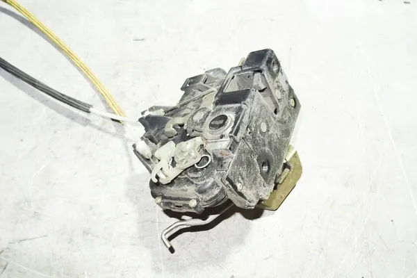 Hintere linke Türschloss Audi A6 4B0839015B image 3