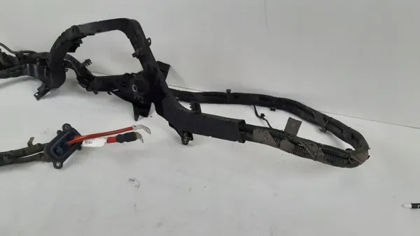 Volvo V60 II Câble Batterie Pince OEM 31346724, 31346725 image 3