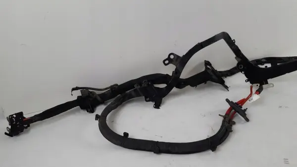Volvo V60 II Câble Batterie Pince OEM 31346724, 31346725 image 4