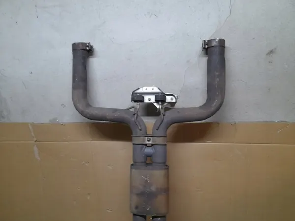 Silencieux d'échappement Maserati Levante OEM image 3