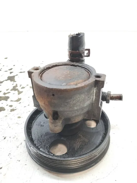 Bomba de direção assistida Dacia Sandero I (2008-2012) OEM 7700419117 image 4