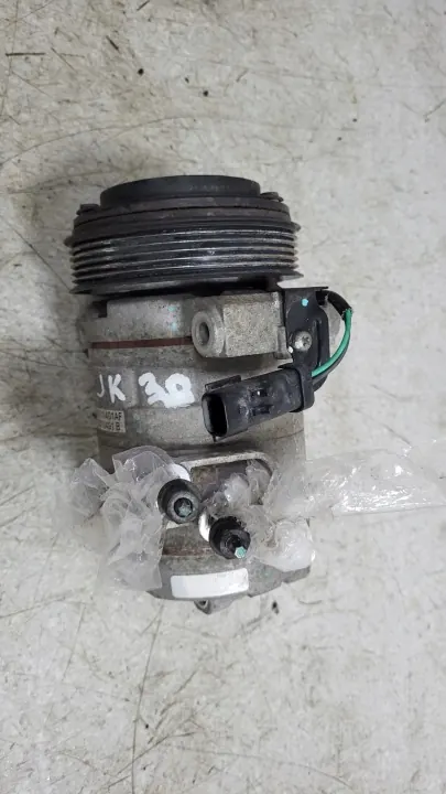 Airco Compressor OEM 55111401AF voor Jeep Wrangler JK image 5