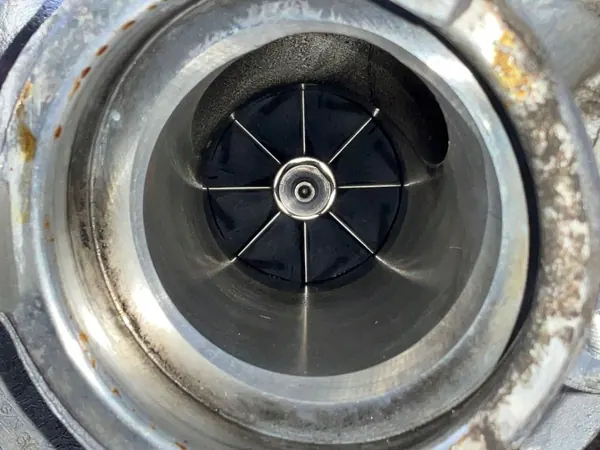 Audi VW Turbo OEM 04L253016H 1.6 TDI image 4