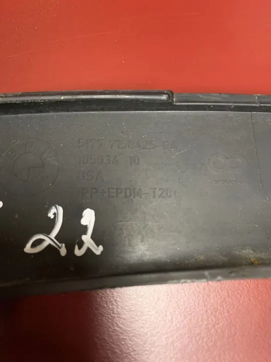 2007 BMW X5 E70 Rear Wheel Arch Trim 51777158425 image 2