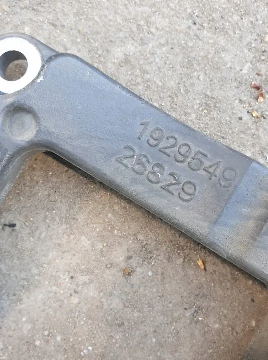 Suporte de alternador Daf XF Euro 6 image 4