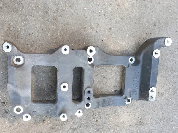 Suporte de alternador Daf XF Euro 6 image 7