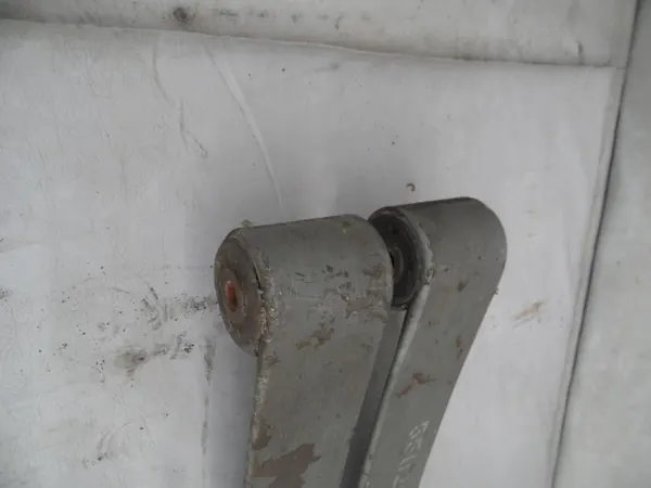 Ressort à lames arrière OEM 550201735R Renault Master II image 3