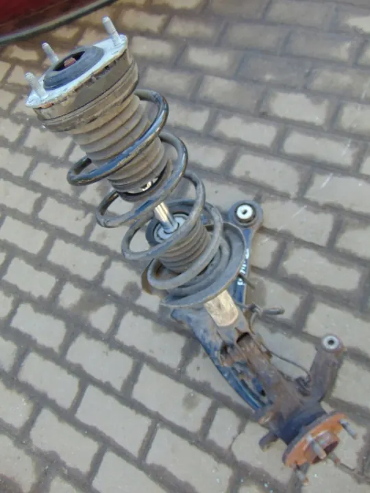 Mangueta delantera izquierda OEM 8V51-18K001-BH Ford Fiesta image 2