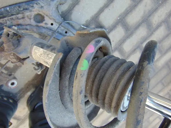 Mangueta delantera izquierda OEM 8V51-18K001-BH Ford Fiesta image 6
