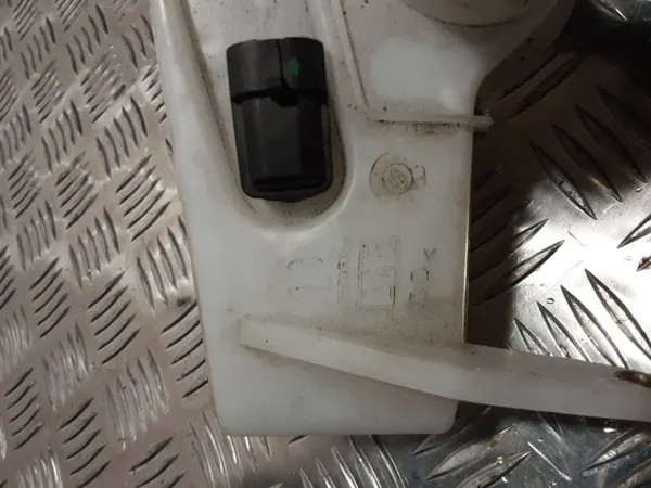 Remvloeistofreservoir FOB1179 OEM voor Fiat 500X image 3