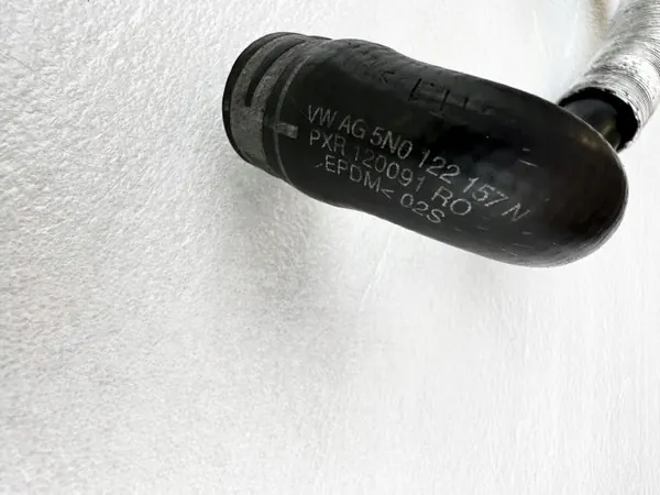 Verteilerrohr 5N0122157N Audi VW Seat Skoda image 2