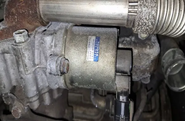 EGR-klep OEM 256200R011 voor Toyota Avensis 2.2L image 3