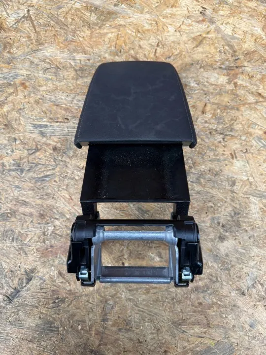 Accoudoir OEM XLV1866 pour Volkswagen Golf VII 5G0 image 4