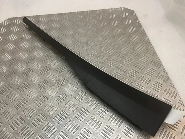 Volvo XC90 Bakdörrs panel OEM 32274024 image 10