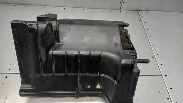 Ilmansuodattimen kotelo Mercedes Benz A140 W168 1.4B image 6