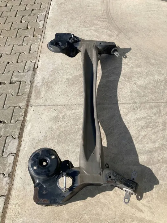 Poutre d'essieu arrière OEM 9671343680 Peugeot 308 II image 8