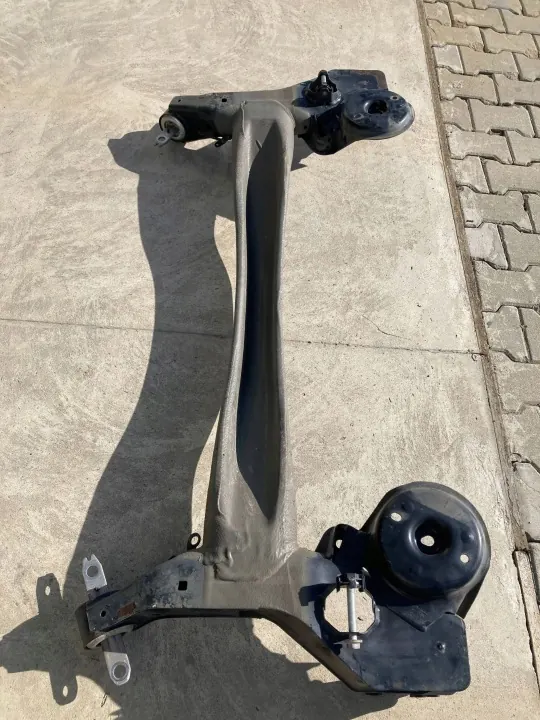 Poutre d'essieu arrière OEM 9671343680 Peugeot 308 II image 9