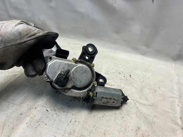 VW Touareg II 7P 10-13 Heckwischermotor 7P6955711 image 4