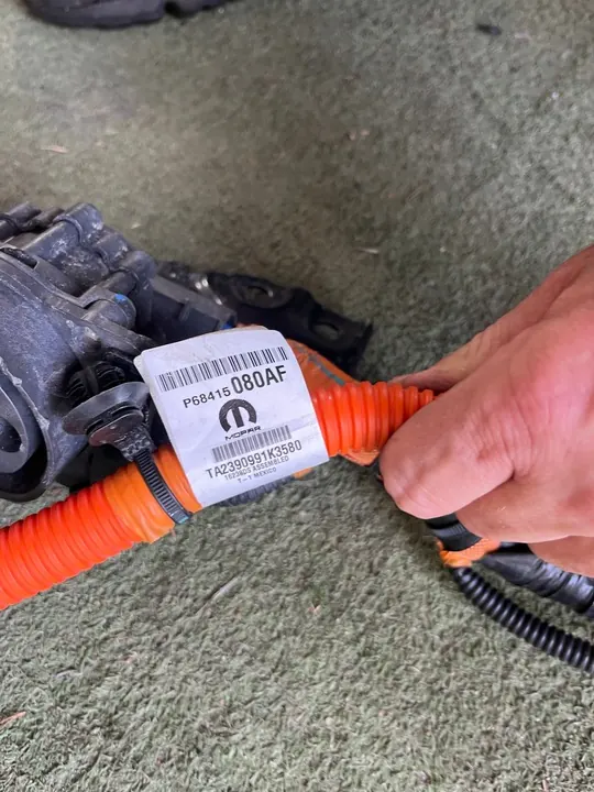 Oplaadkabel aansluiting Jeep Wrangler JL 4XE OEM 261563 image 3