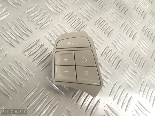Interruptor Volvo S80 OEM 30768059 - Pieza Usada image 2