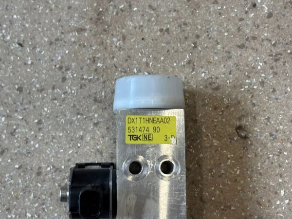 Válvula de expansión aire acondicionado Hyundai Ioniq 5 OEM DX1T1HNEAA02 image 3
