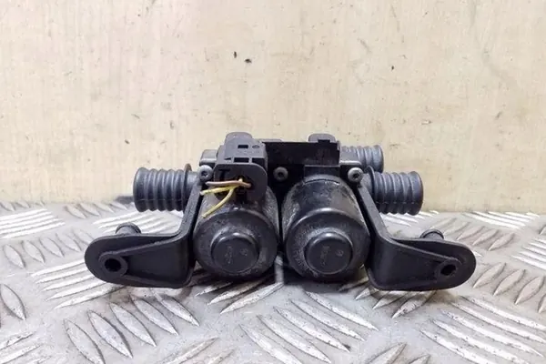 Verwarmingklep BMW 5 TOURING (E61) 3.0L Diesel OEM image 2
