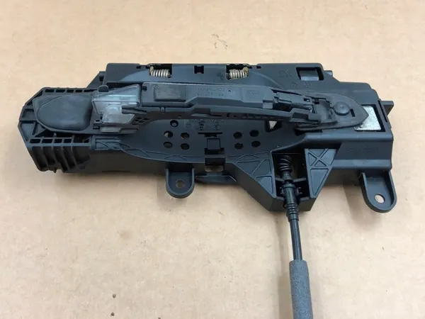 Dörrmekanism 8W0837812A Höger Främre/Bakre Sensor 8W0927754 Audi A5 RS5 image 4