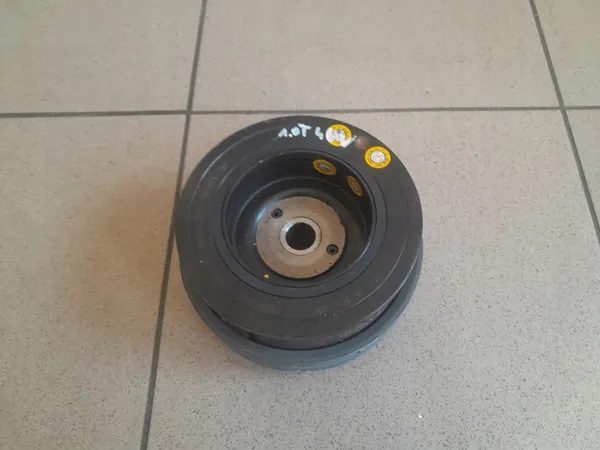 Polea de correa Kia OE OEM 25290-07490 Usado image 2