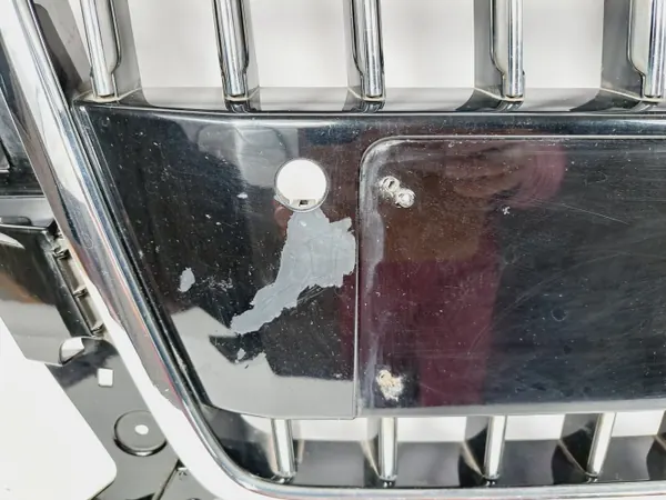 Audi Q5 I Calandre PDC OEM 8R0853651AB image 4