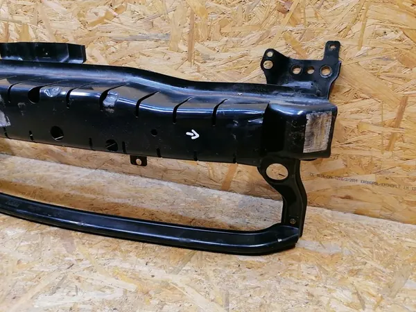 Etupuskuri VW Passat B7 2010-2014 image 3