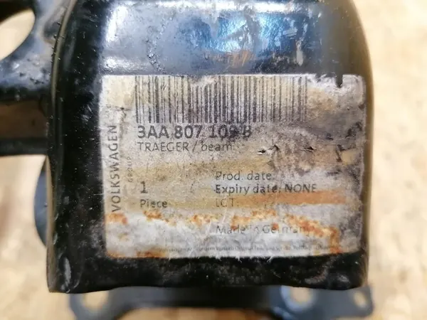 Etupuskuri VW Passat B7 2010-2014 image 5