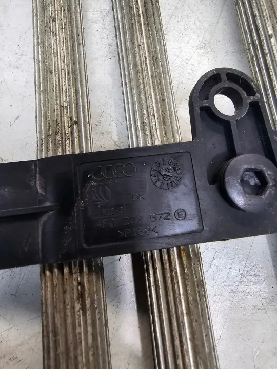 Arrefecedor de combustível OEM 4F0203572E Audi A6 C6 image 4