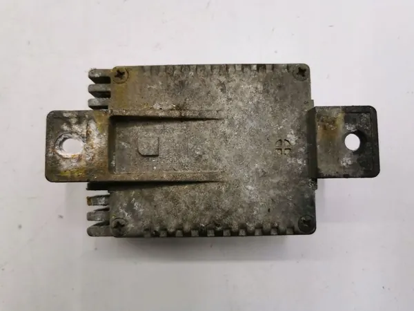 Mercedes-Benz A W168 2000 Tuulettimen ohjausmoduuli A0275458032 image 6