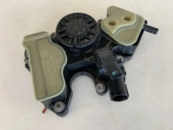 Öljyerotin OEM 06Q103495F Audi Q5:lle 2.0L Bensiini image 2