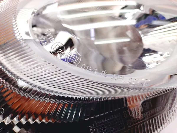 Farol Halógeno Direito Frontal Fiat 500 LIFT image 3