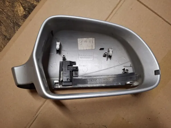 Audi A6 C6 Peilinkotelo OEM 4F0857528B Oikea image 4