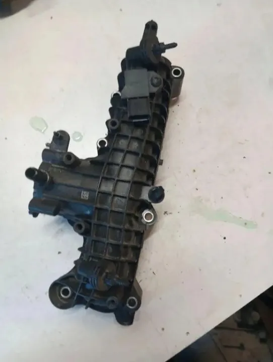 Ansaugkrümmer Volvo OEM 32257764 2.0L 2021 image 3